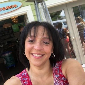 Meet your Posher, Angie